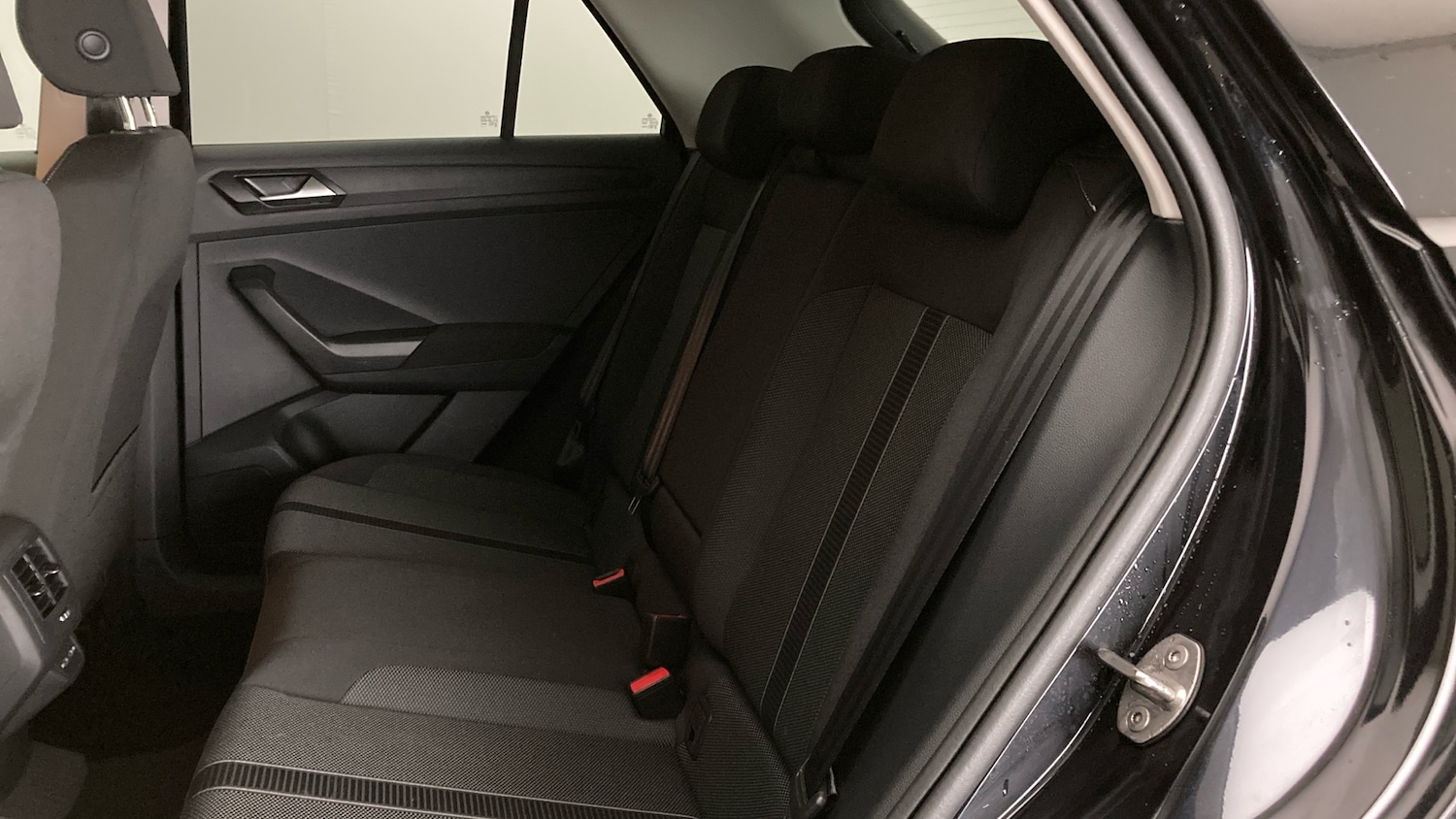 Used Volkswagen T-Roc 2025 for sale - 76863717: Photo 16