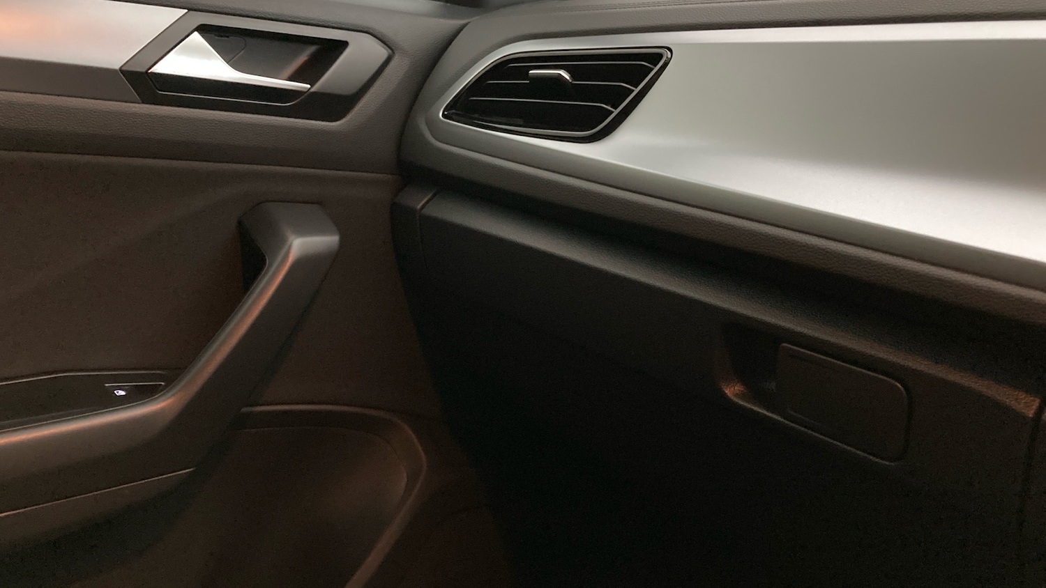 Used Volkswagen T-Roc 2025 for sale - 76863717: Photo 34