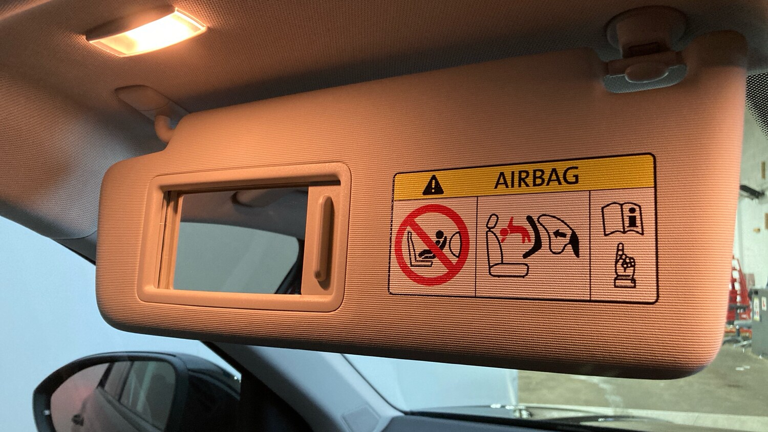 Used Volkswagen T-Roc 2025 for sale - 76863717: Photo 35