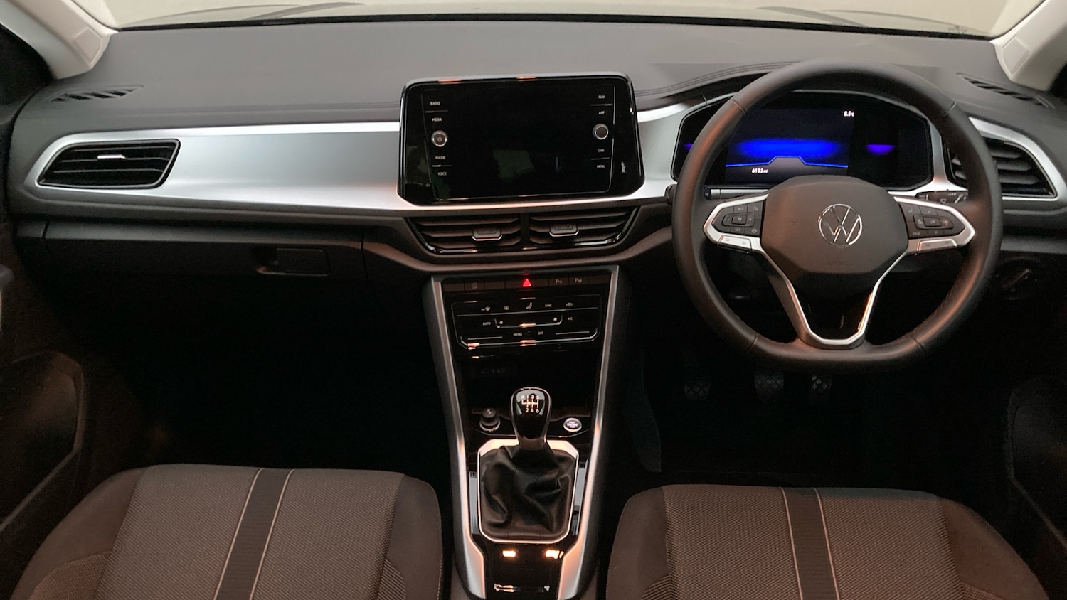 Used Volkswagen T-Roc 2025 for sale - 76863717: Photo 9