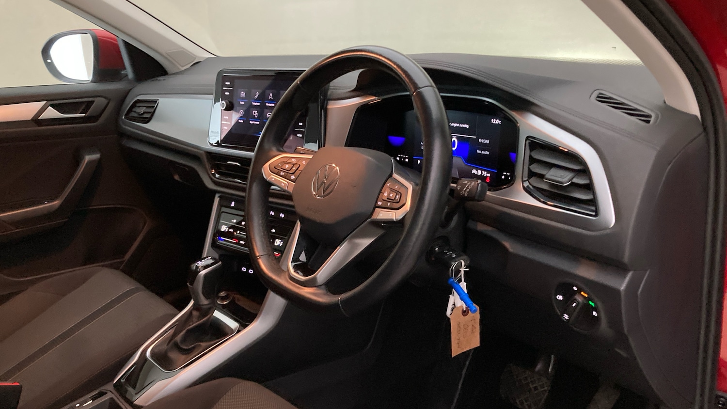 Used Volkswagen T-Roc 2022 for sale - 76694178: Photo 6