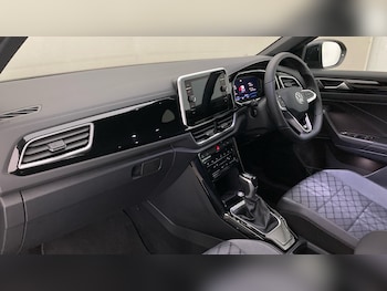 Used Volkswagen T-Roc 2025 for sale - 75895318: Photo
