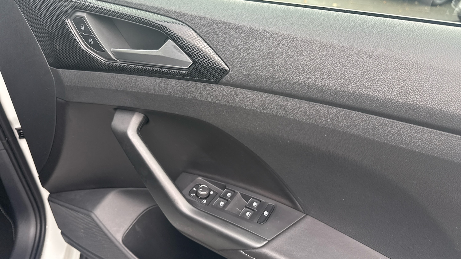 Used Volkswagen T-Cross 2025 for sale - 77323815: Photo 19