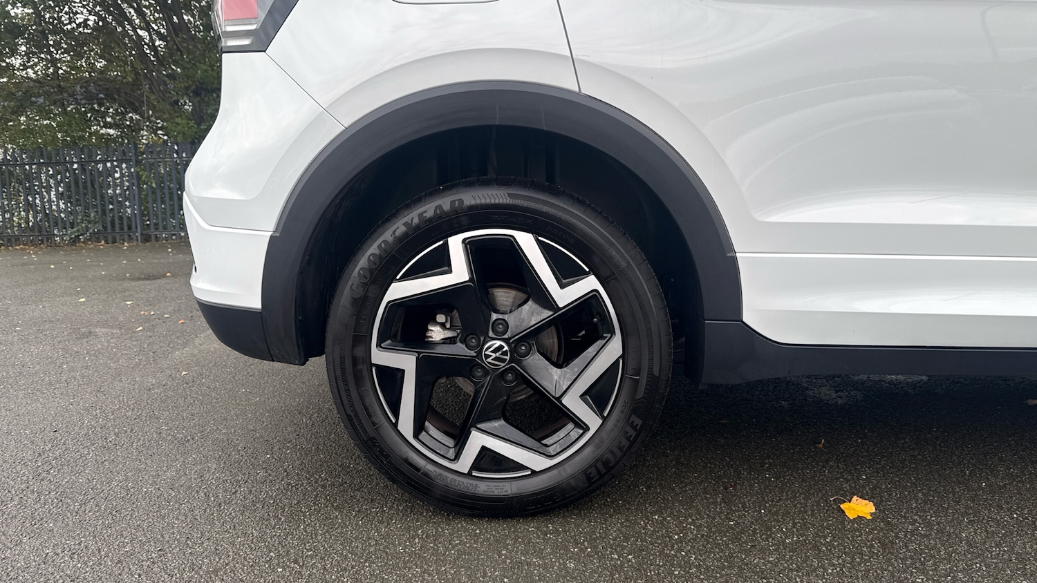 Used Volkswagen T-Cross 2025 for sale - 77323815: Photo 5