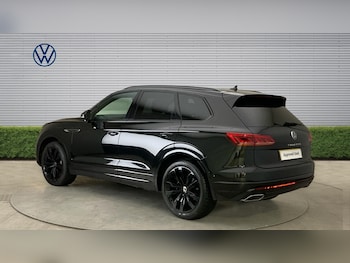 Used Volkswagen Touareg 2023 for sale - 78903790: Photo