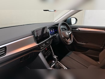 Used Volkswagen T-Roc 2024 for sale - 78859226: Photo