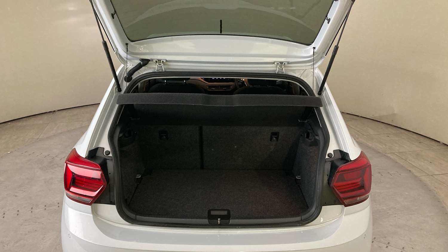 Used Volkswagen Polo 2020 for sale - 76384215: Photo 20