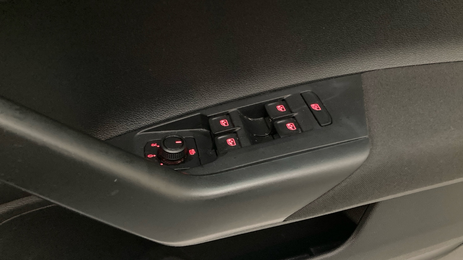 Used Volkswagen Polo 2020 for sale - 76384215: Photo 29