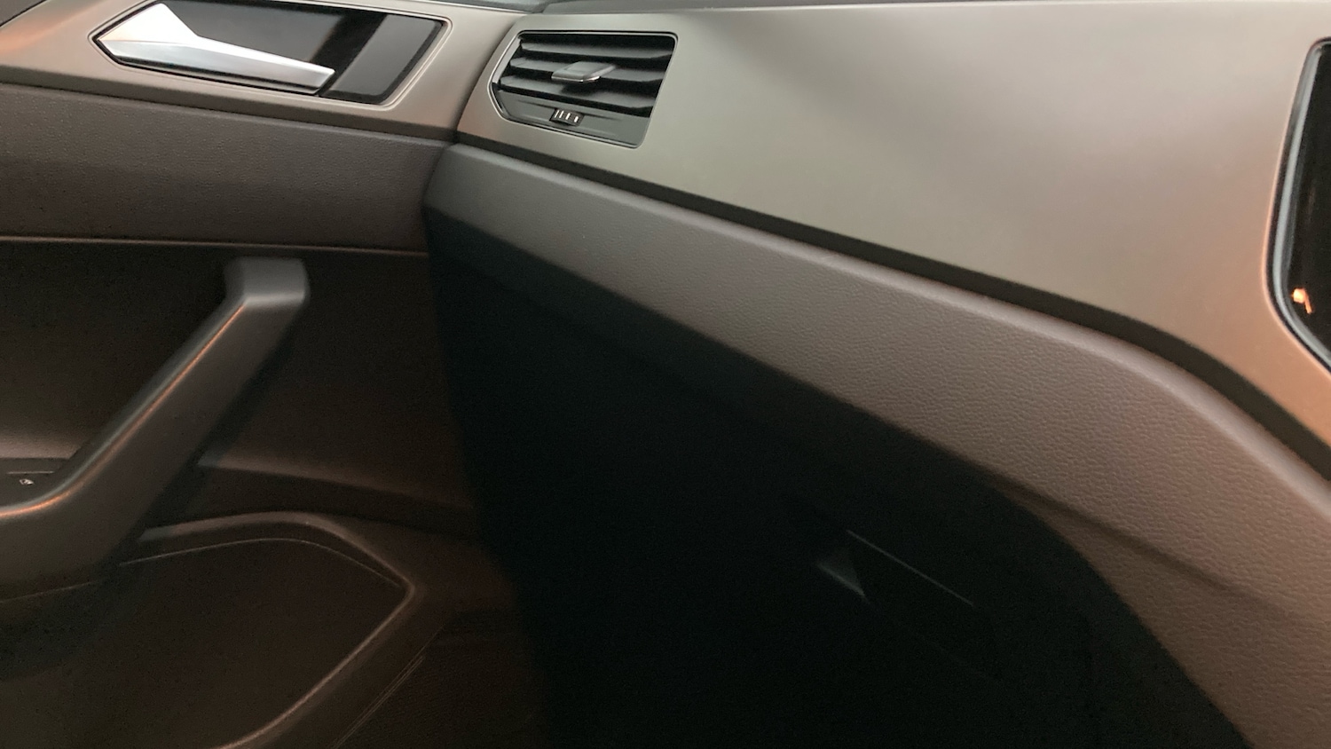 Used Volkswagen Polo 2020 for sale - 76384215: Photo 32