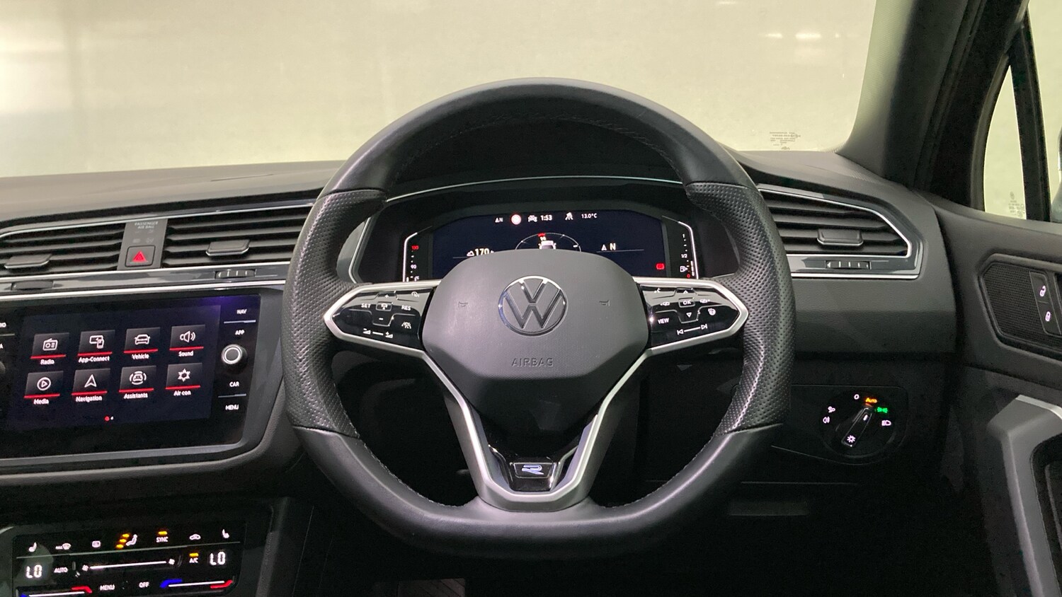 Used Volkswagen Tiguan 2022 for sale - 78152901: Photo 10