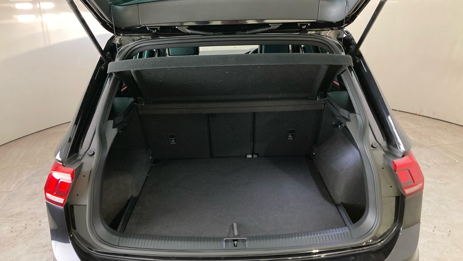 Used Volkswagen Tiguan 2022 for sale - 78152901: Photo 20