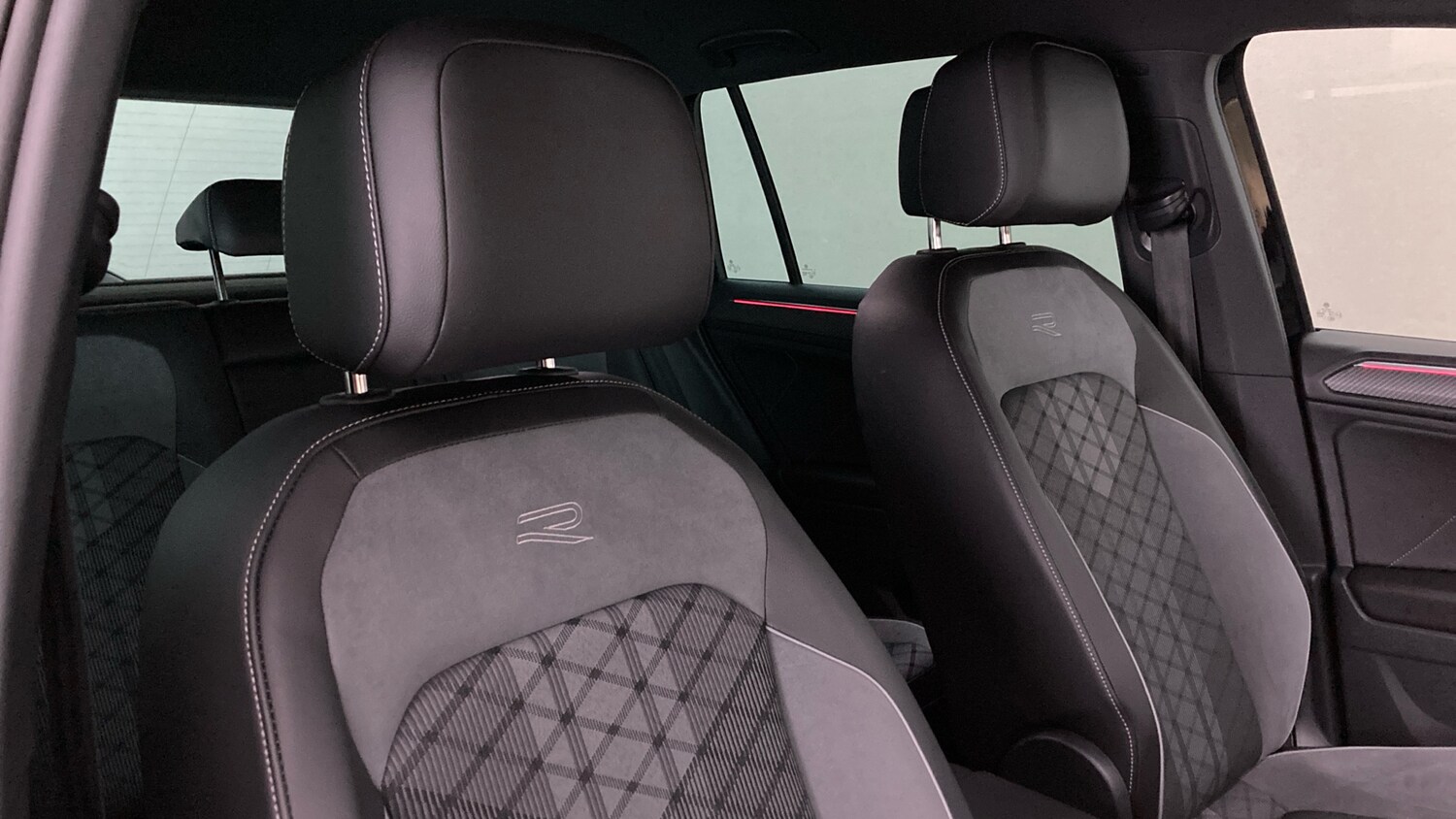 Used Volkswagen Tiguan 2022 for sale - 78152901: Photo 32