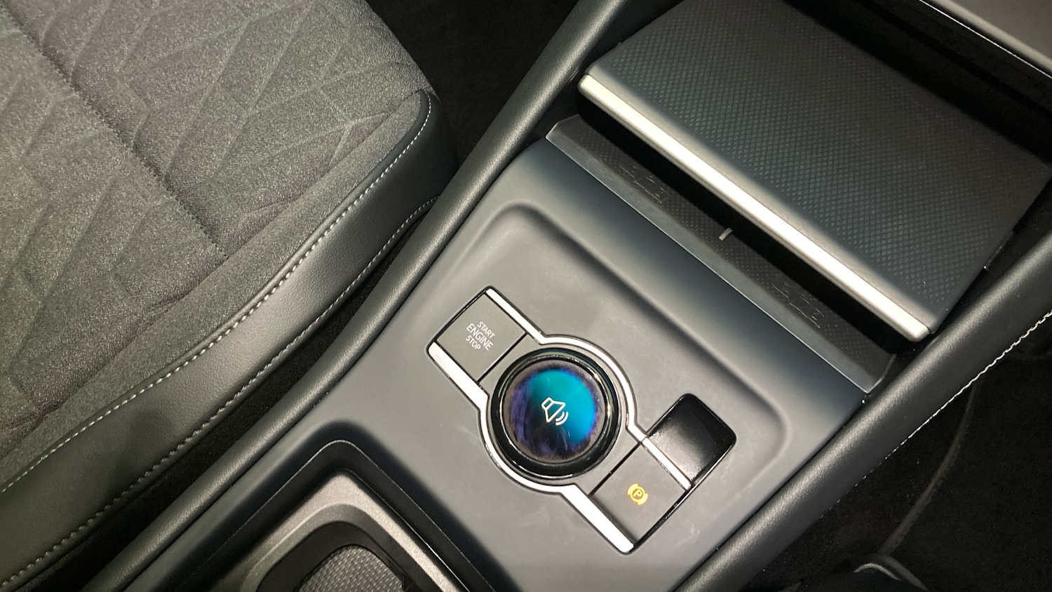 Used Volkswagen Touran 2025 for sale - 77652947: Photo 14