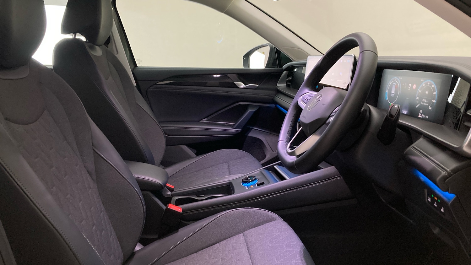 Used Volkswagen Touran 2025 for sale - 77652947: Photo 15