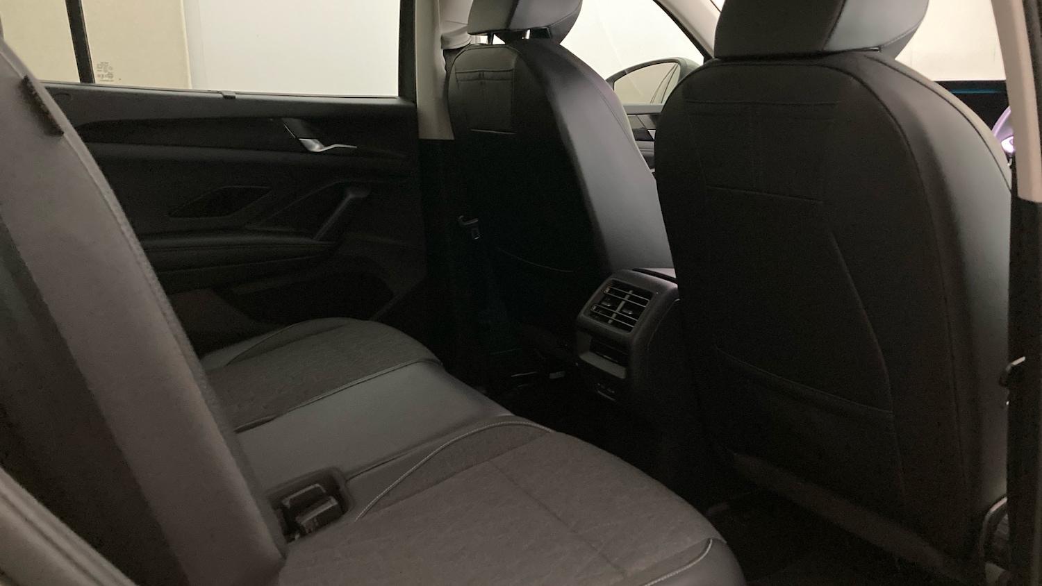 Used Volkswagen Touran 2025 for sale - 77652947: Photo 33