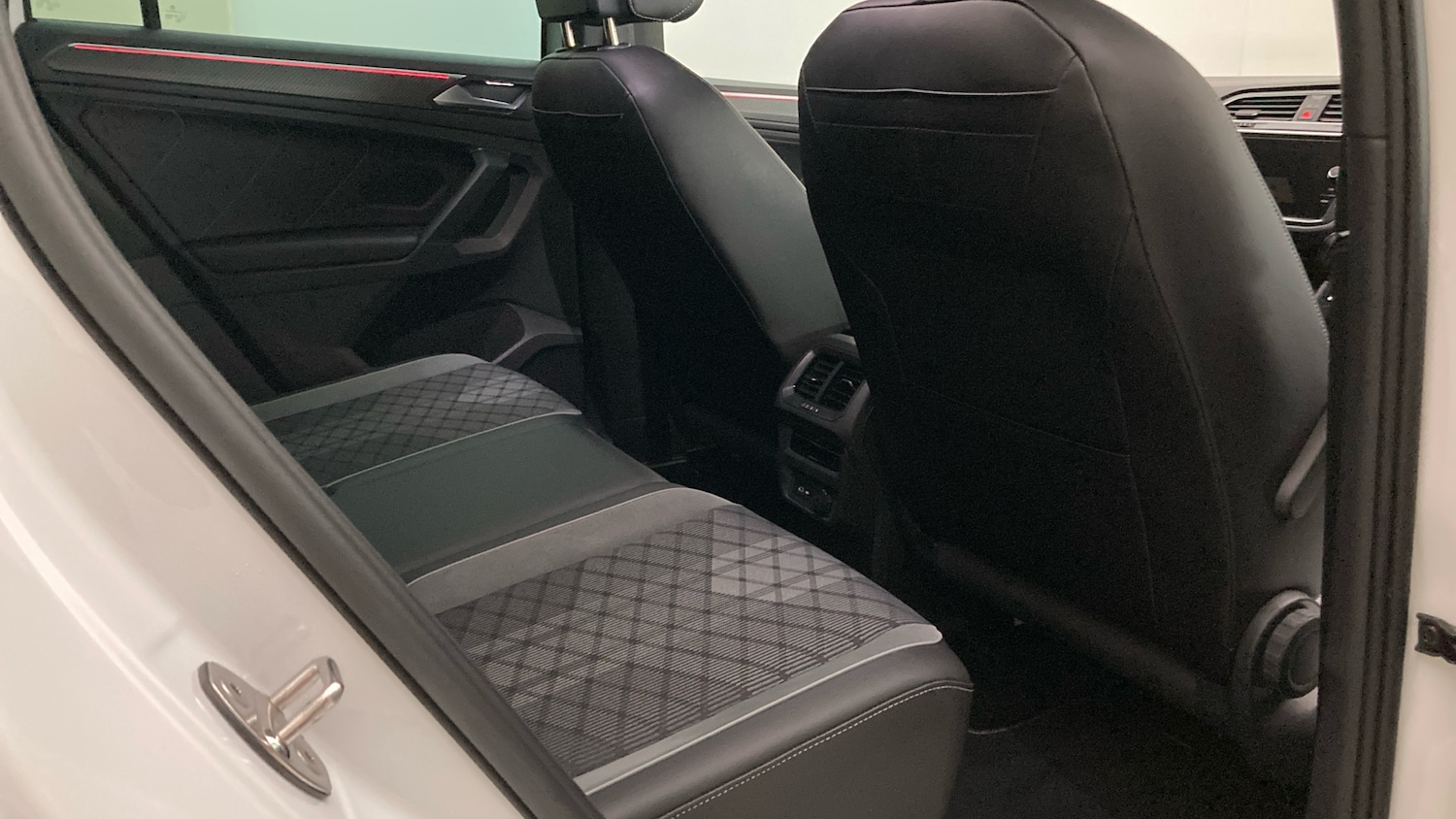 Used Volkswagen Tiguan 2022 for sale - 76779275: Photo 35