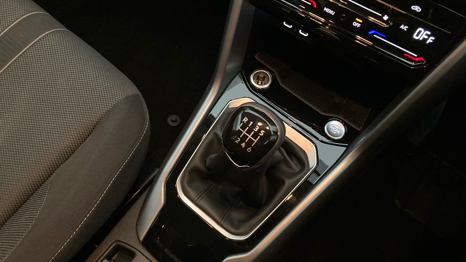 Used Volkswagen T-Roc 2025 for sale - 76234579: Photo 14