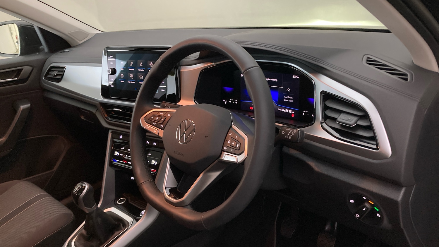 Used Volkswagen T-Roc 2025 for sale - 76234579: Photo 6