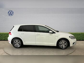 Used Volkswagen Golf 2018 for sale - 78870415: Photo