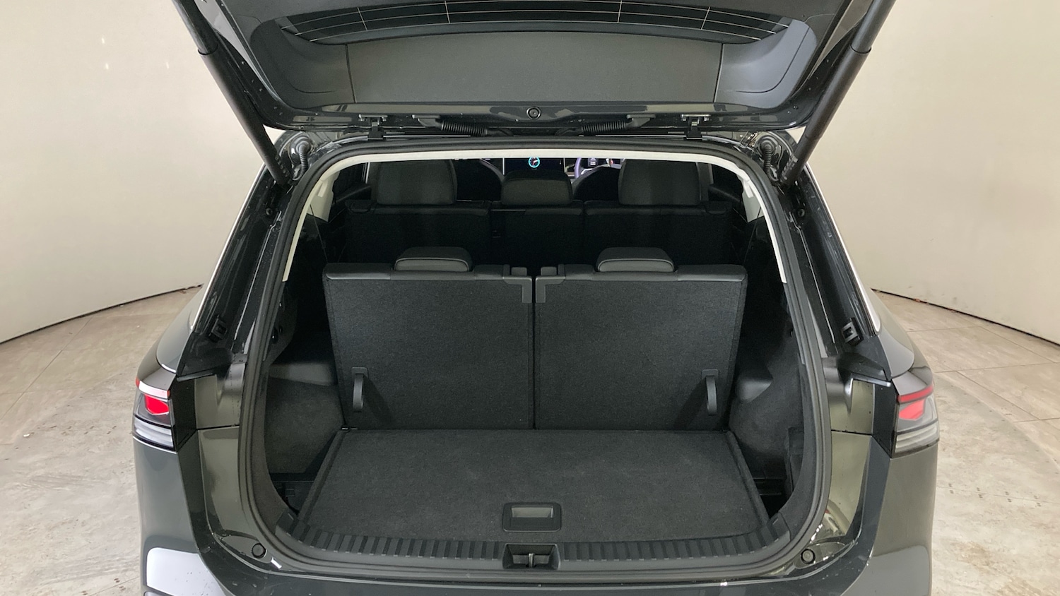 Used Volkswagen Touran 2025 for sale - 77640008: Photo 20