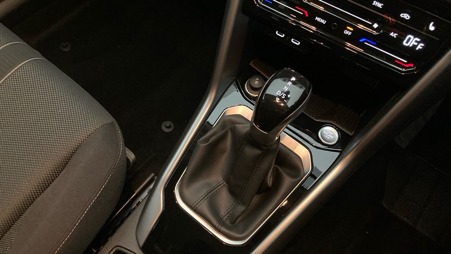 Used Volkswagen T-Roc 2025 for sale - 76796784: Photo 14