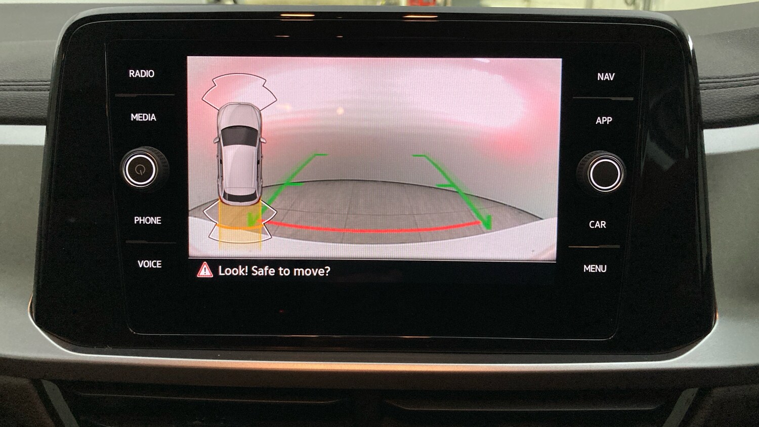 Used Volkswagen T-Roc 2025 for sale - 76796784: Photo 29