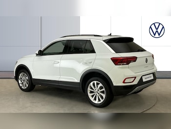 Used Volkswagen T-Roc 2025 for sale - 76796784: Photo