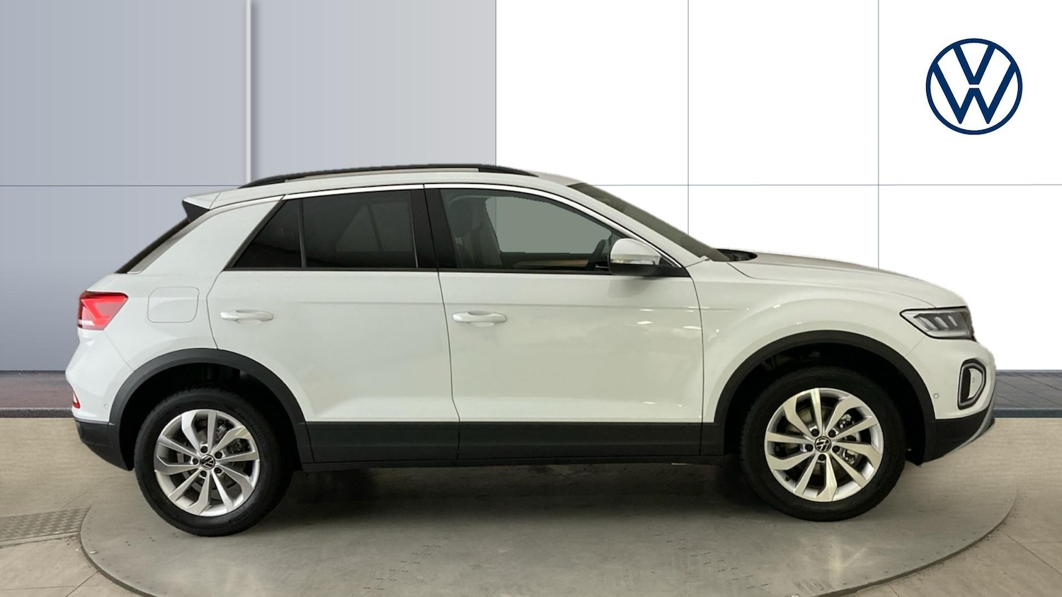 Used Volkswagen T-Roc 2025 for sale - 76796784: Photo 4