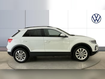 Used Volkswagen T-Roc 2025 for sale - 76796784: Photo