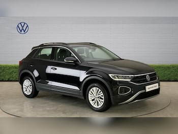 Used Volkswagen T-Roc 2024 for sale - 78820389: Photo