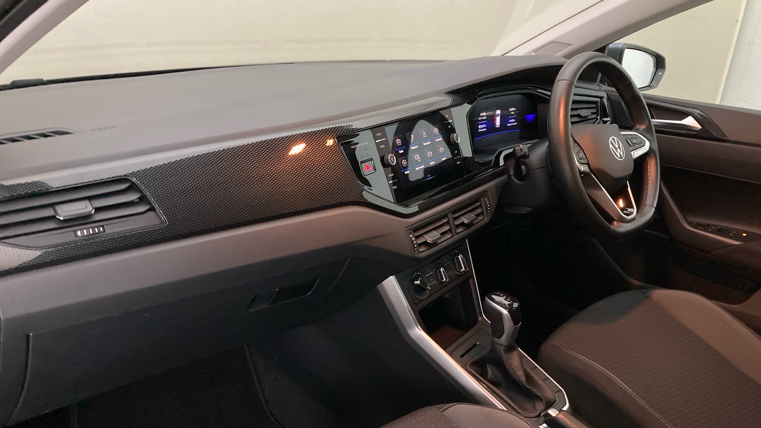 Used Volkswagen Polo 2022 for sale - 76863714: Photo 2