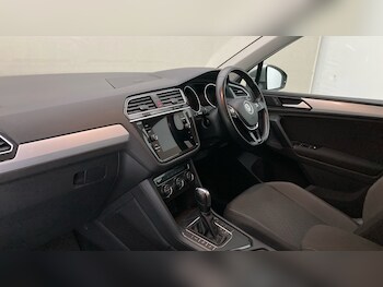 Used Volkswagen Tiguan 2019 for sale - 78692100: Photo