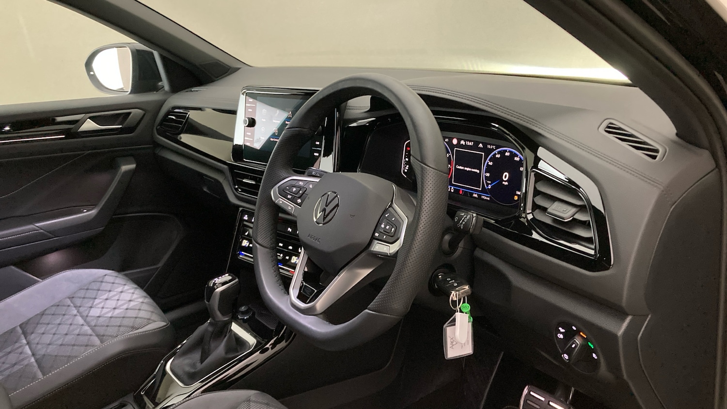 Used Volkswagen T-Roc 2025 for sale - 76554861: Photo 6