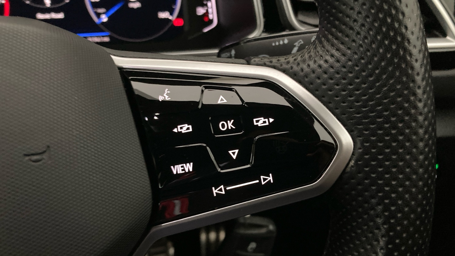 Used Volkswagen T-Roc 2022 for sale - 76734340: Photo 18