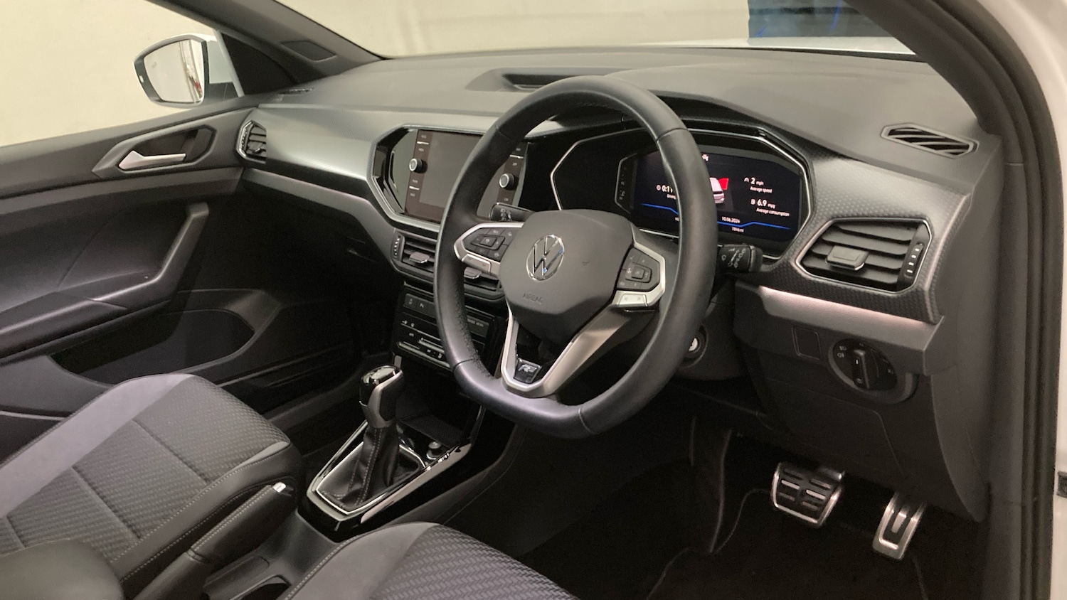 Used Volkswagen T-Cross 2023 for sale - 77779028: Photo 6