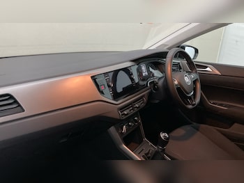 Used Volkswagen Polo 2019 for sale - 78331806: Photo