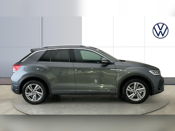 Used Volkswagen T-Roc 2024 for sale - 76022839: Photo