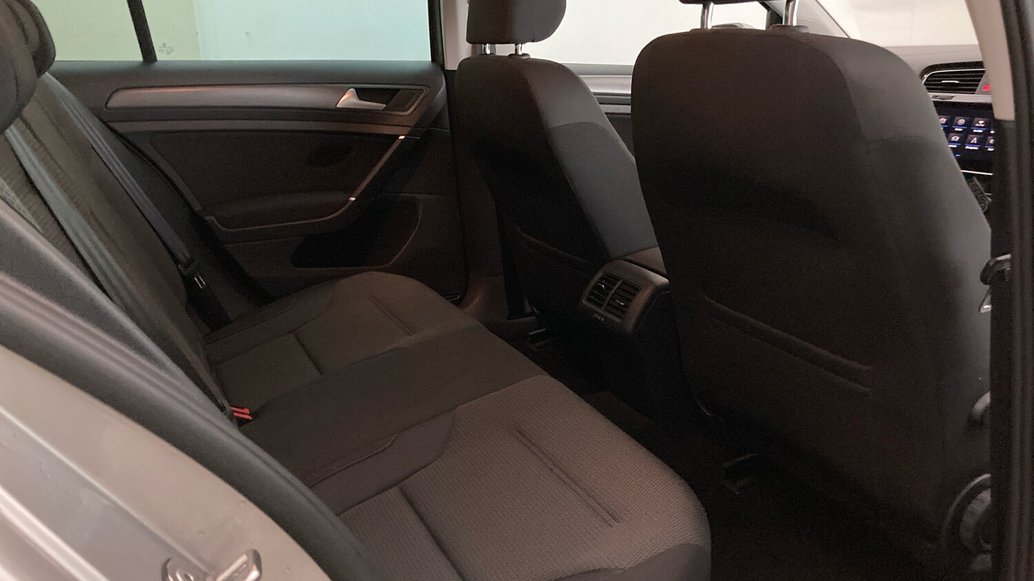 Used Volkswagen Golf 2019 for sale - 77365095: Photo 32