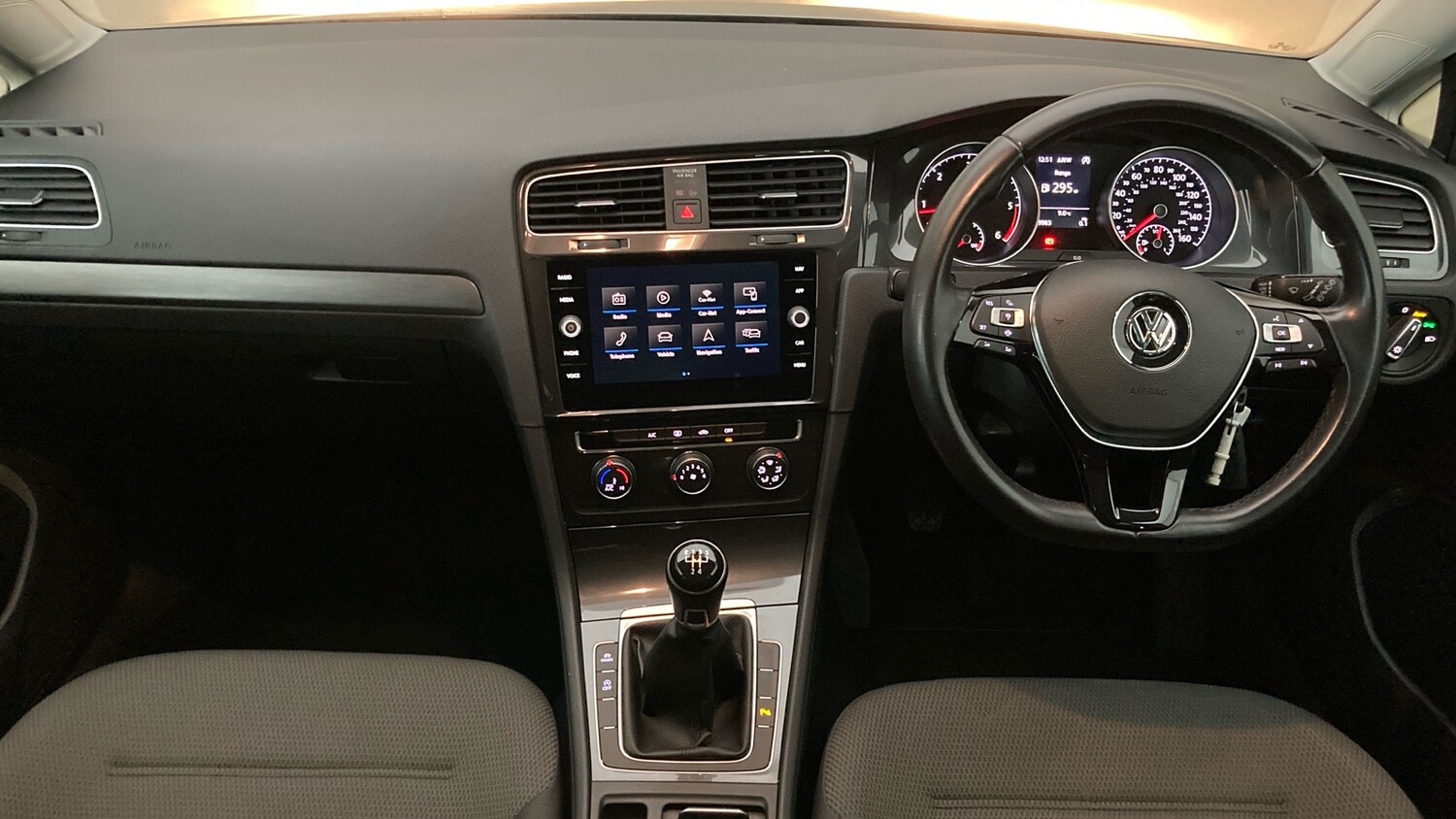 Used Volkswagen Golf 2019 for sale - 77365095: Photo 9