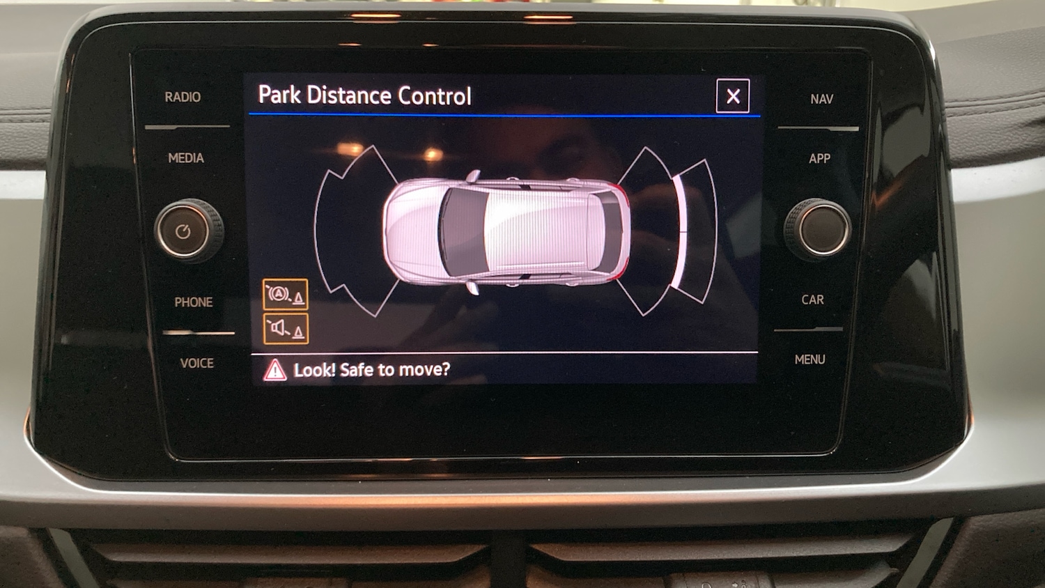 Used Volkswagen T-Roc 2023 for sale - 76526039: Photo 24