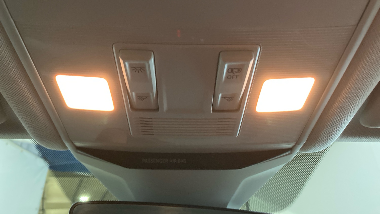 Used Volkswagen T-Roc 2023 for sale - 76526039: Photo 28