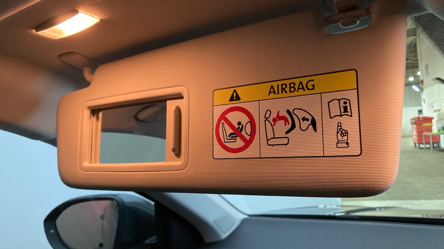 Used Volkswagen T-Roc 2023 for sale - 76526039: Photo 30