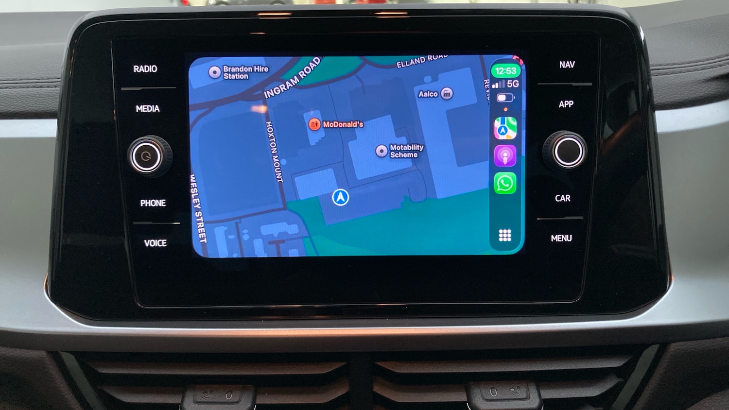 Used Volkswagen T-Roc 2023 for sale - 76526039: Photo 32