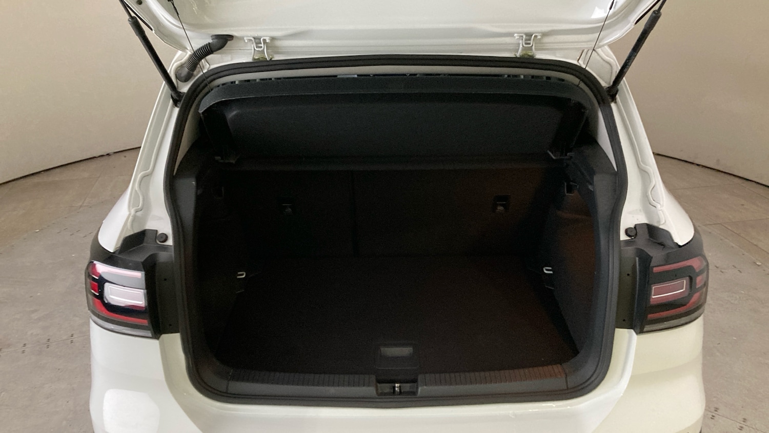 Used Volkswagen T-Cross 2022 for sale - 76976926: Photo 20