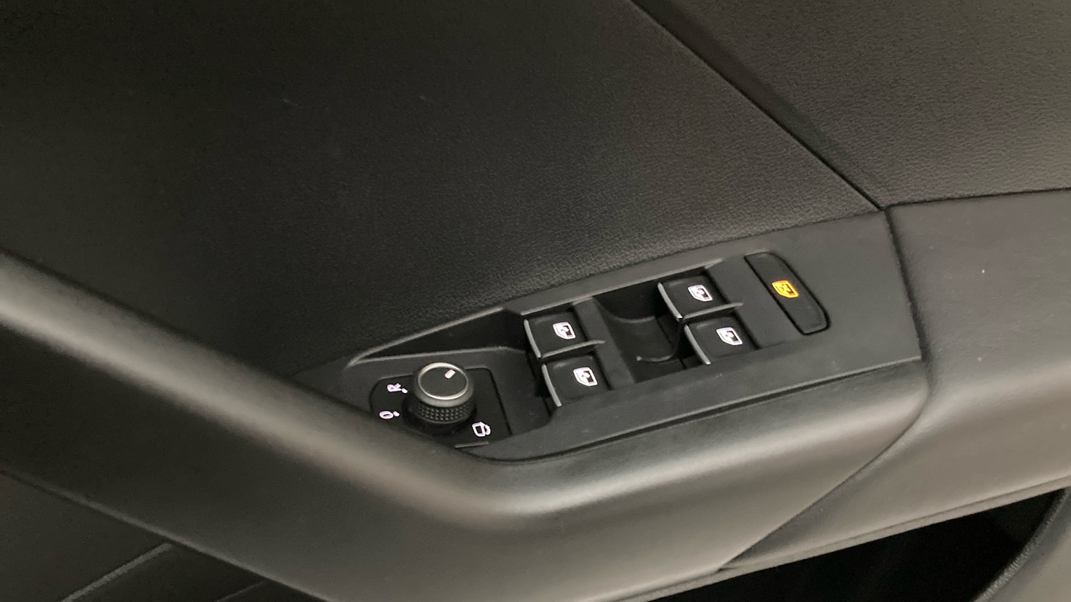 Used Volkswagen T-Cross 2022 for sale - 76976926: Photo 32