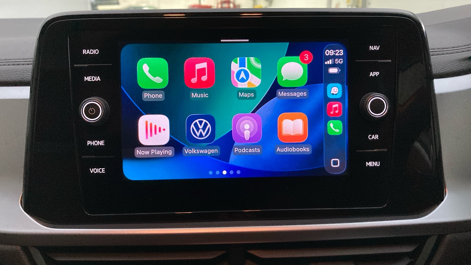 Used Volkswagen T-Roc 2023 for sale - 77431076: Photo 26