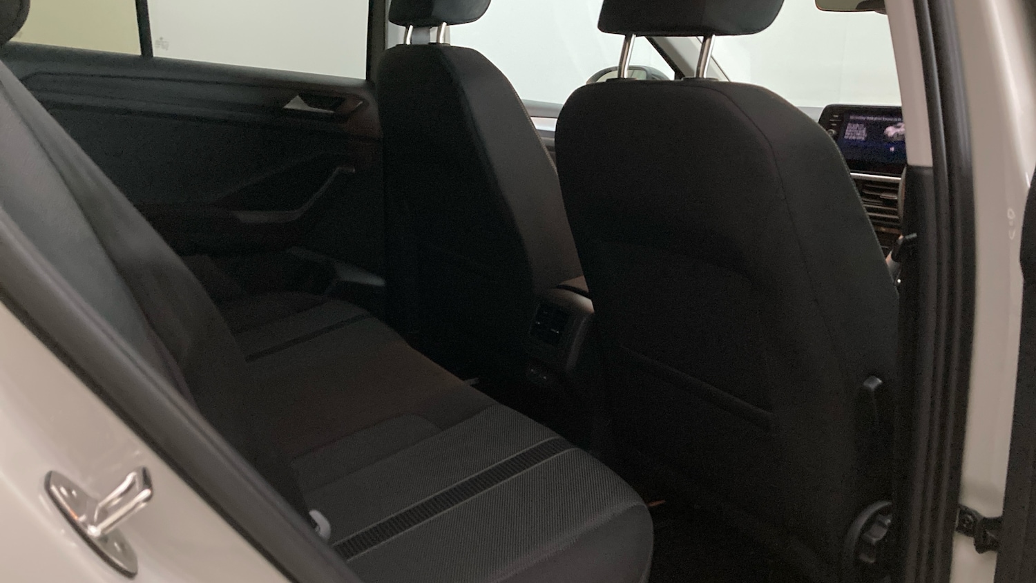 Used Volkswagen T-Roc 2023 for sale - 77431076: Photo 34