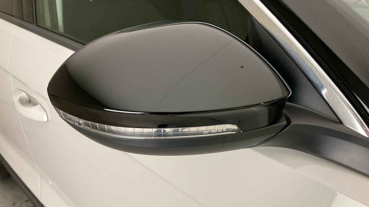 Used Volkswagen T-Roc 2023 for sale - 77431076: Photo 35