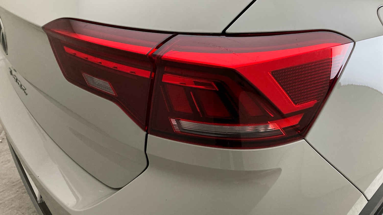 Used Volkswagen T-Roc 2023 for sale - 77431076: Photo 43