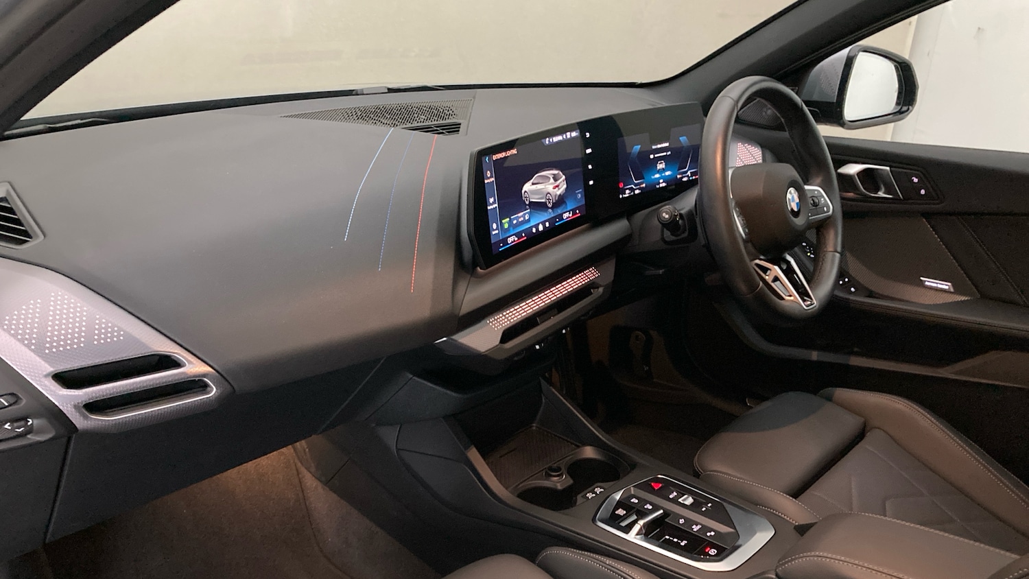 Used BMW 1 Series 2024 for sale - 76220681: Photo 2